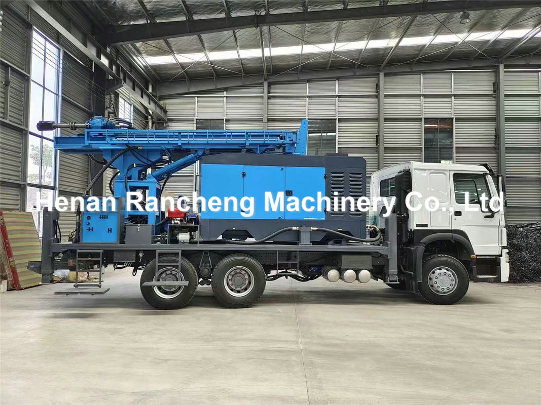 هیدرولیک سه چرخ سوار آب چاه حفاری رگ حفاری عمق 400m با کامینز 170 HP موتور حمل و نقل