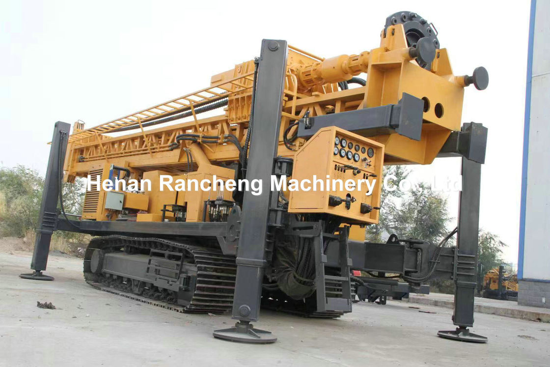 RCF1000C Multi Functional Hydraulic Water Well Drilling Rig With A Drilling Depth Of 1000 Meters