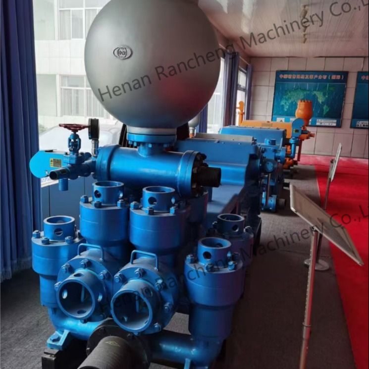 185KW قدرت 7MPa حداکثر فشار حفاری پمپ گل برای پروژه های چاه آب عمیق 1000m 7200kg