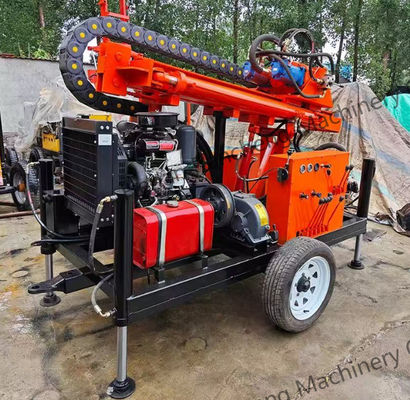 200 متر خاك سوراخ کردن تریلر نصب آب چاه حفاری ریگ 80-200rpm سرعت چرخش